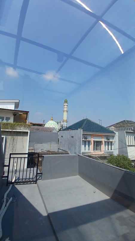 dijual rumah gading griya lestari