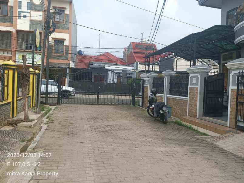 dijual rumah galaxy bekasi selatan