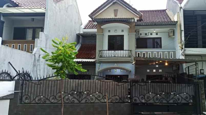 dijual rumah galaxy bumi permai