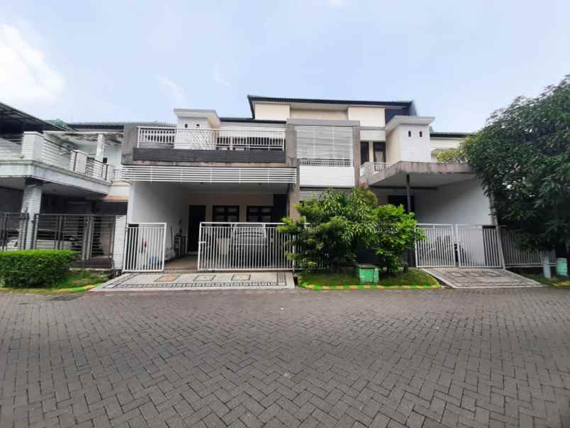 dijual rumah garden dian regency