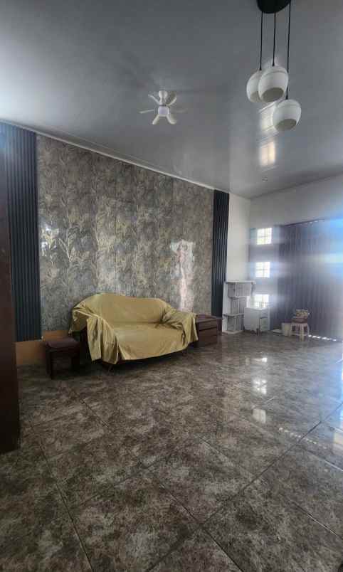 dijual rumah gayamsari