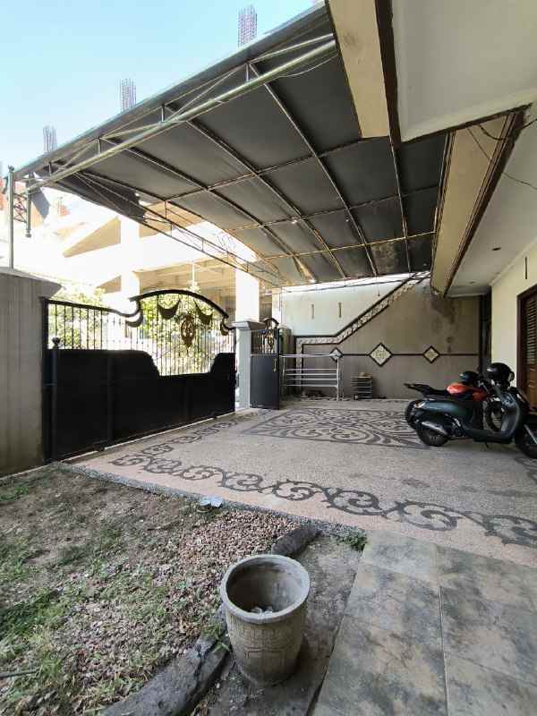 dijual rumah gayungsari