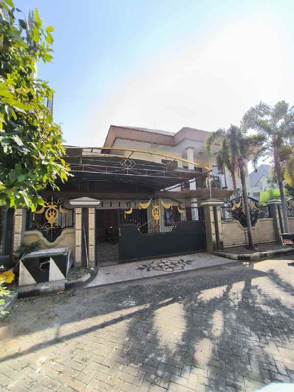 dijual rumah gayungsari