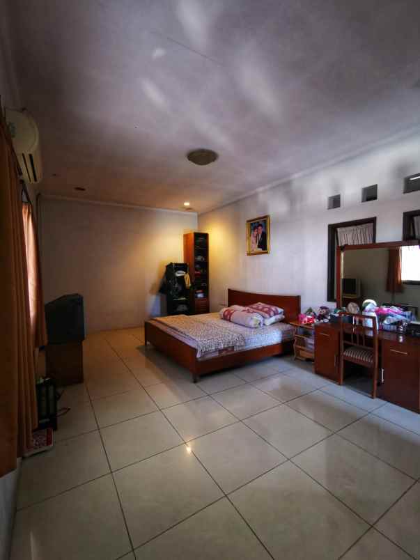 dijual rumah gegerkalong ciwaruga kec