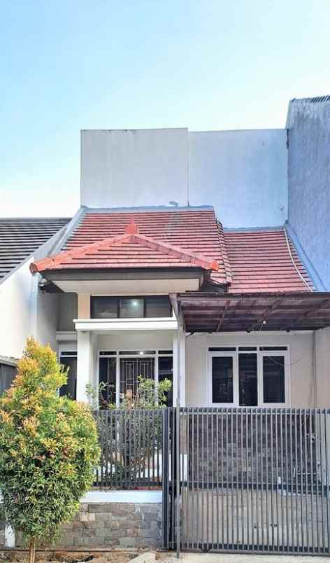 dijual rumah gegerkalong setiabudi bandung