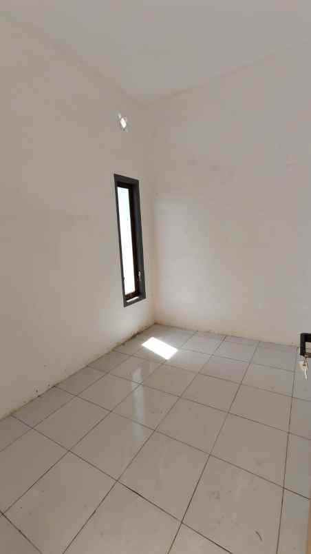 dijual rumah genitri kedungrejo pakis