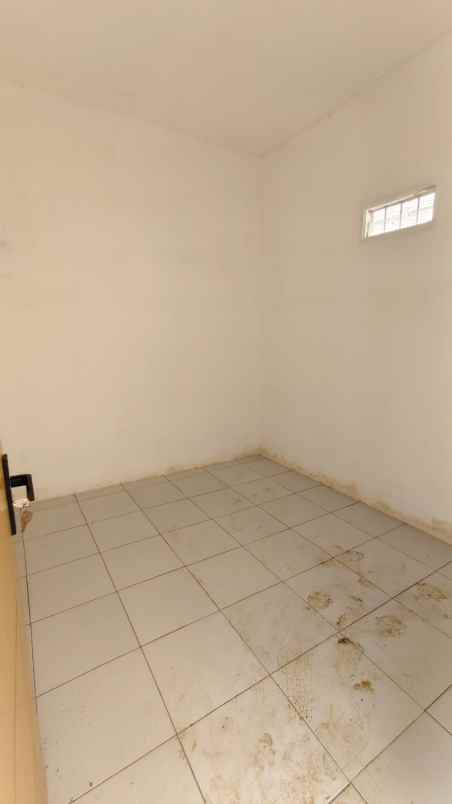 dijual rumah genitri kedungrejo pakis