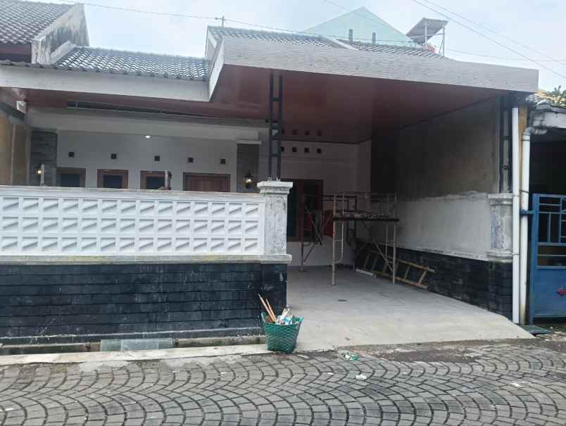 dijual rumah gentan baki sukoharjo