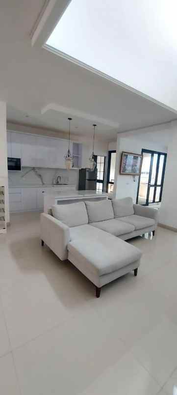 dijual rumah giri loka 2 bsd city