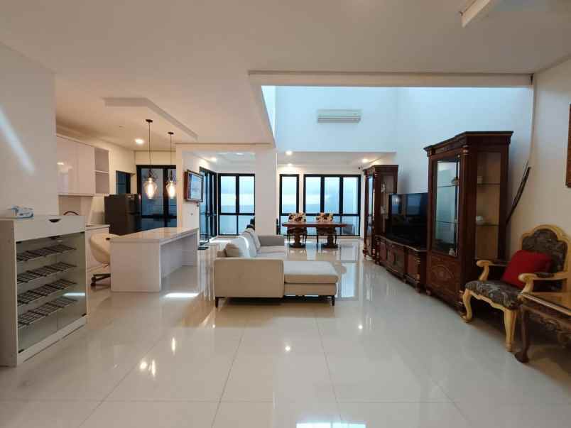 dijual rumah giri loka 2 bsd city