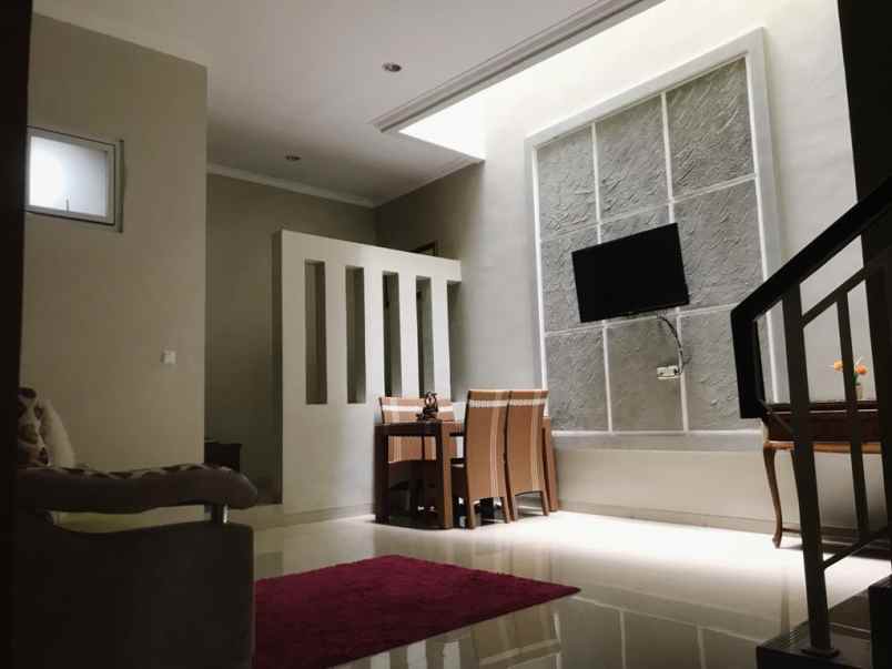 dijual rumah graha bintaro