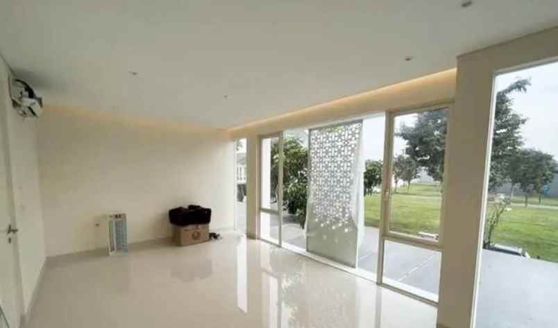 dijual rumah grand pakuwon tandes