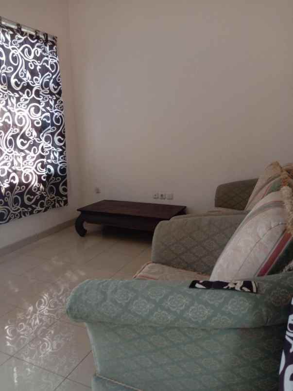 dijual rumah grand sharon residence