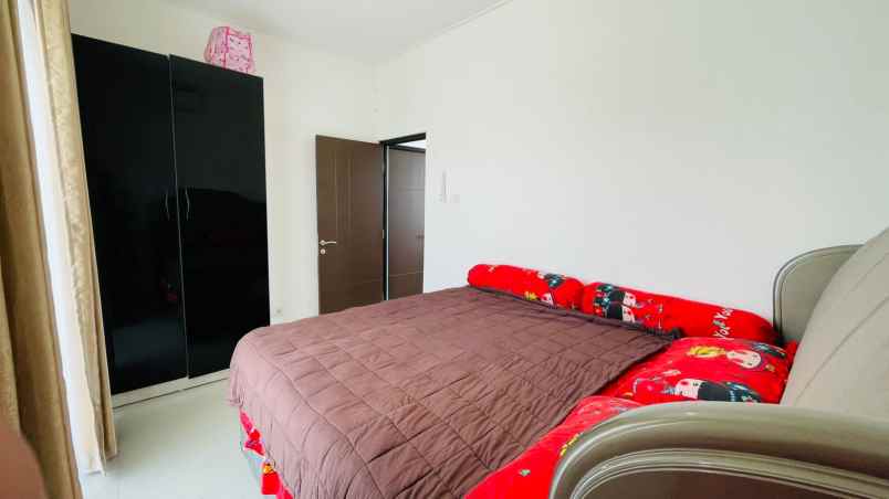 dijual rumah green ara residence