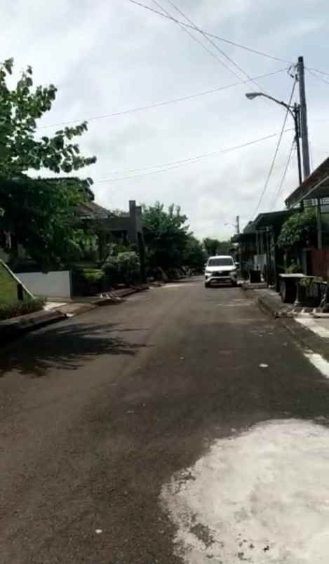 dijual rumah green hills residence