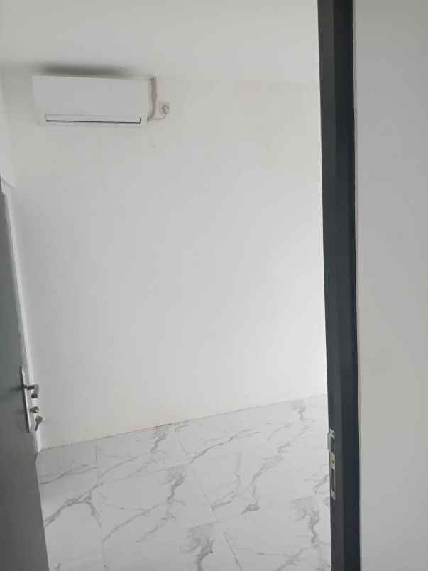 dijual rumah green kenongo regency