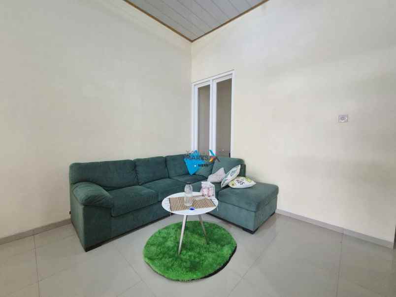 dijual rumah green semanggi