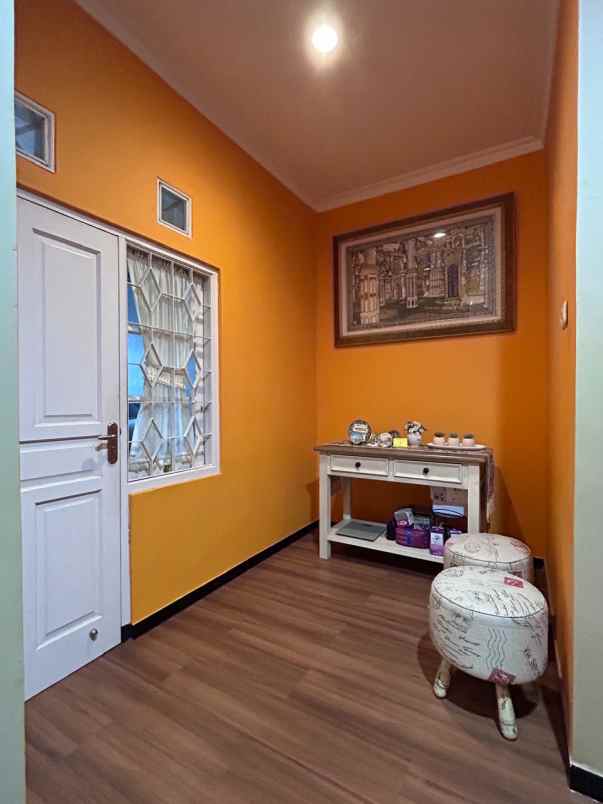 dijual rumah griya medoho asri