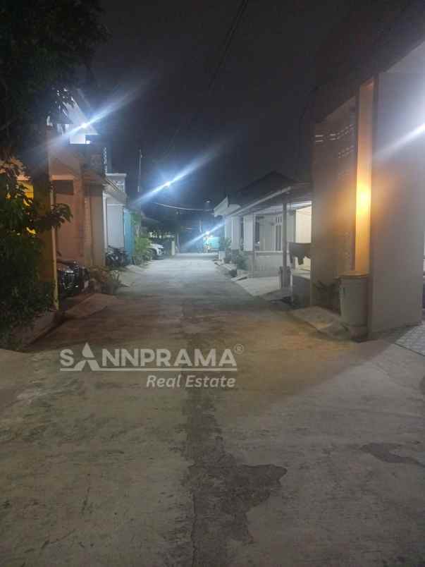 dijual rumah grogol