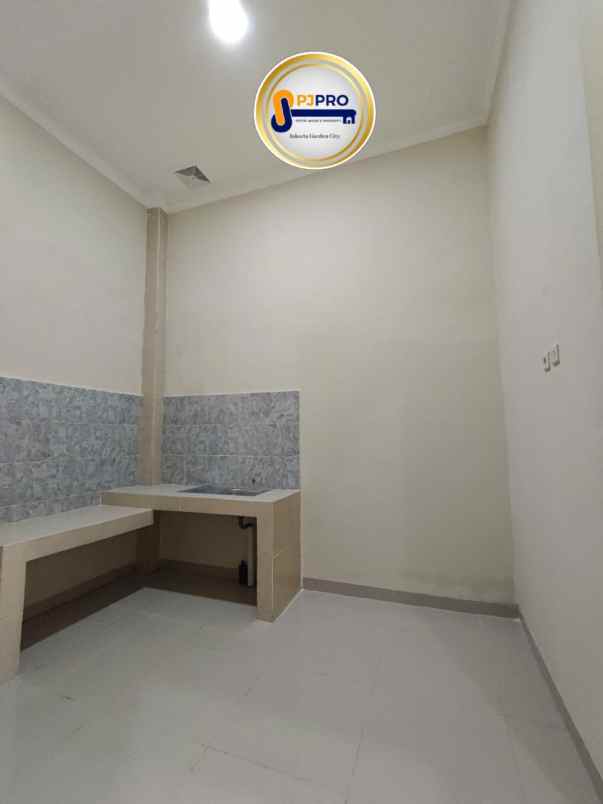 dijual rumah harapan indah cluster