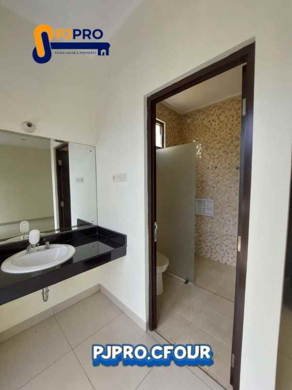 dijual rumah harapan indah cluster arana