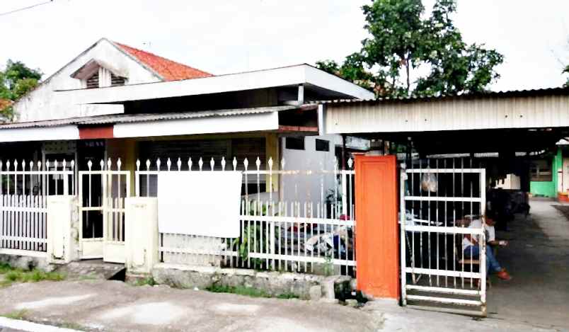 dijual rumah harga tanah lokasi strategis