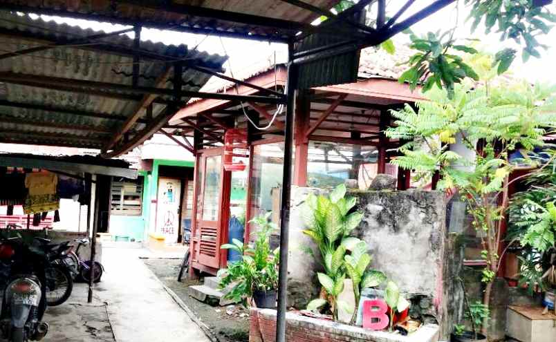 dijual rumah harga tanah lokasi strategis