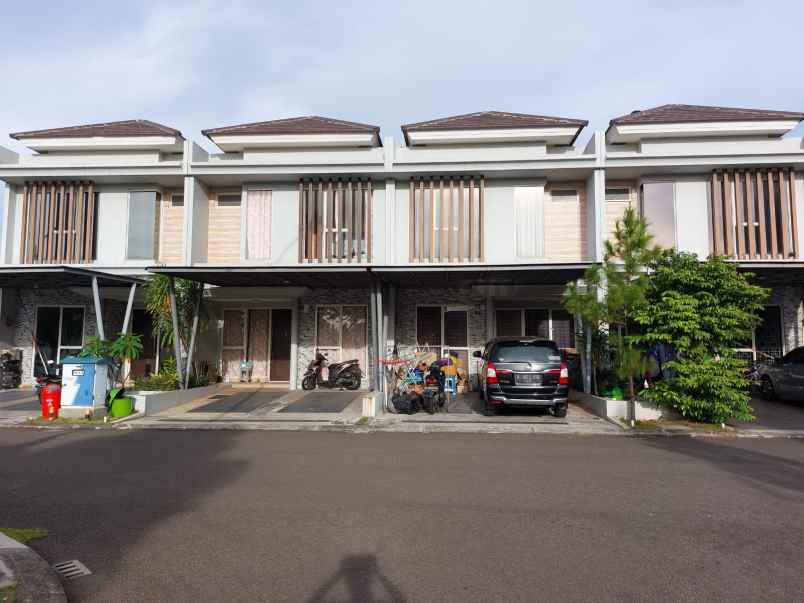 dijual rumah jakarta garden city