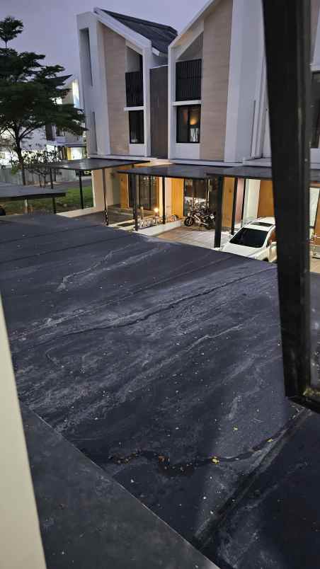 dijual rumah jakarta garden city