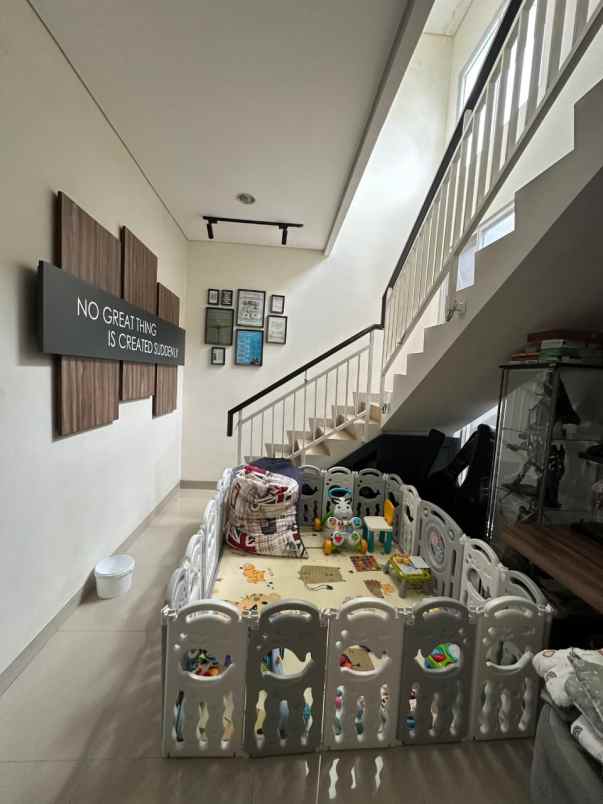 dijual rumah jakarta garden city