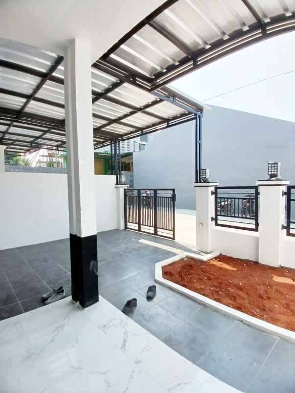 dijual rumah jalan caringin mustikasari