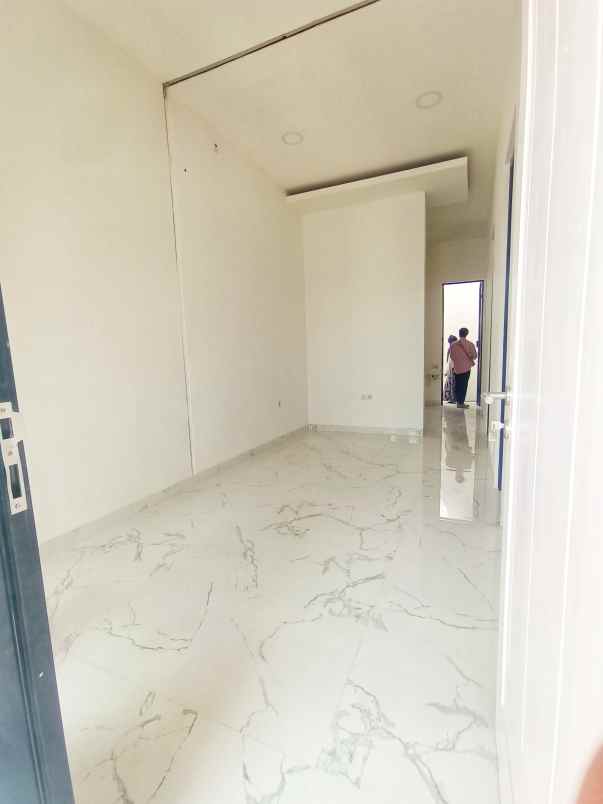 dijual rumah jalan caringin mustikasari