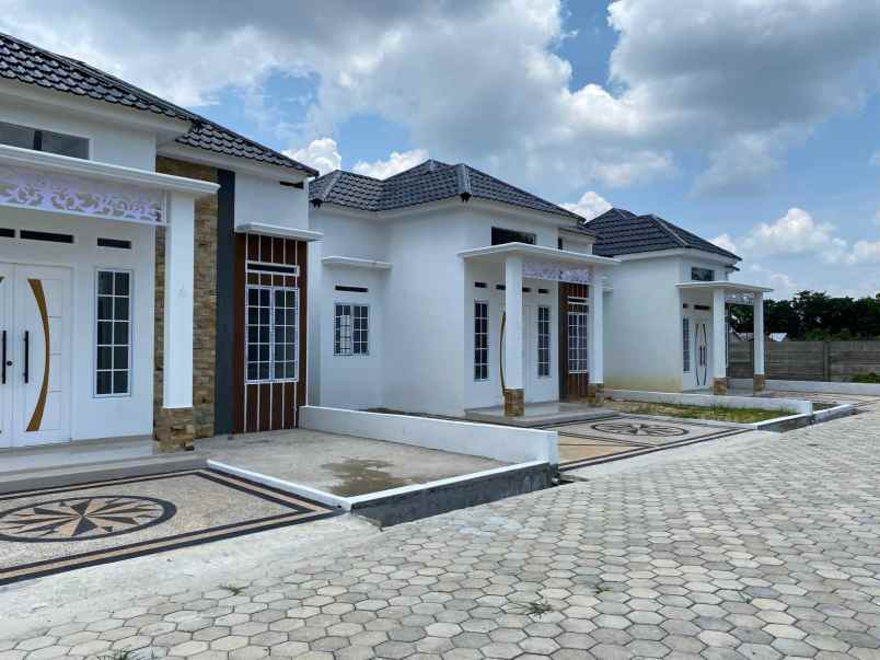 dijual rumah jalan cipta karya pekanbaru