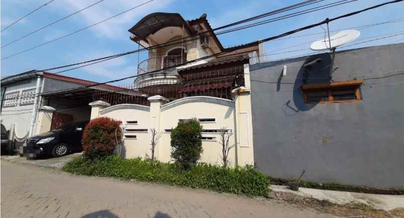 dijual rumah jalan darusalam ix kel