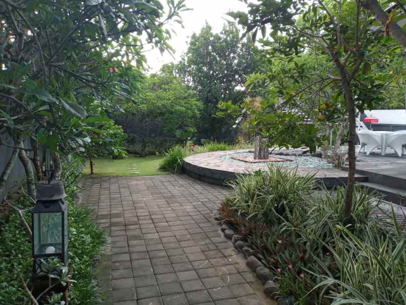 dijual rumah jalan gunung salak