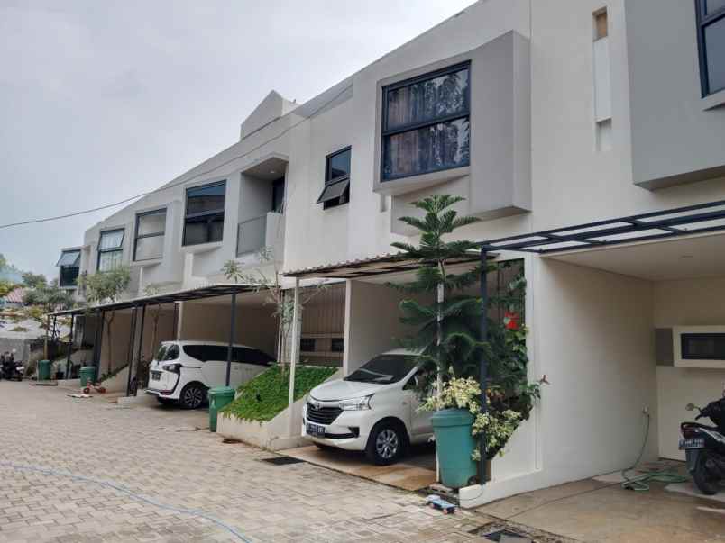 dijual rumah jalan h miing cinangka kec