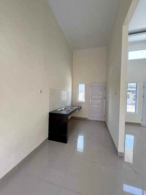 dijual rumah jalan kapau sari pekanbaru