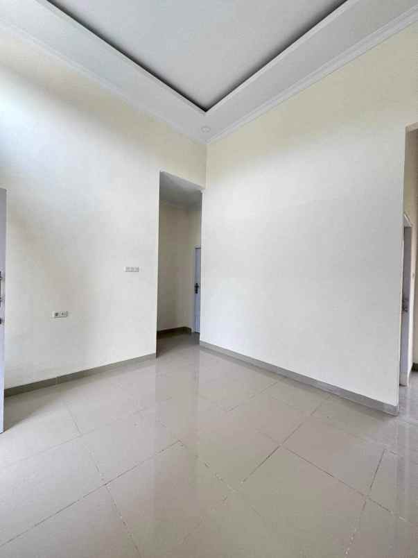 dijual rumah jalan kapau sari pekanbaru