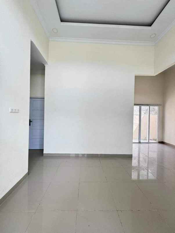 dijual rumah jalan kapau sari pekanbaru