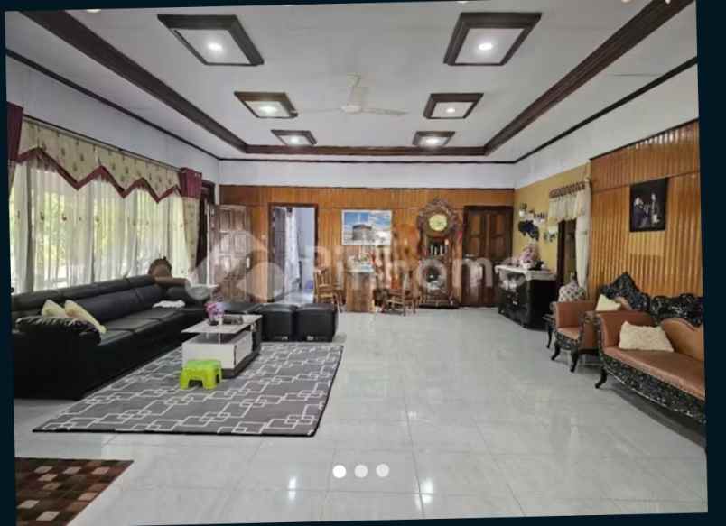 dijual rumah jalan kapten tendean kota