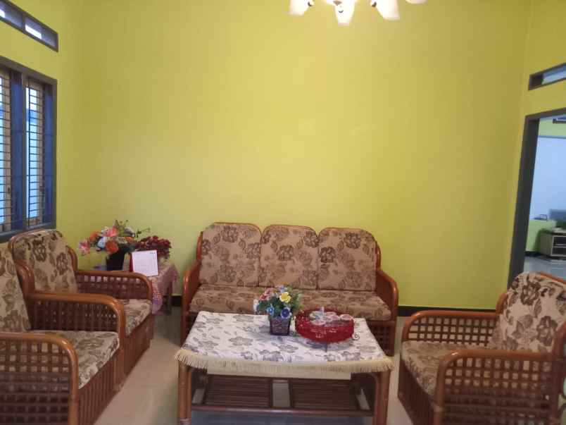 dijual rumah jalan karang indah samsat