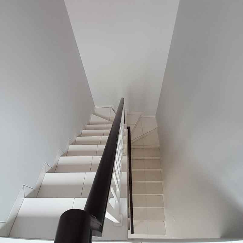 dijual rumah jalan kembar timur