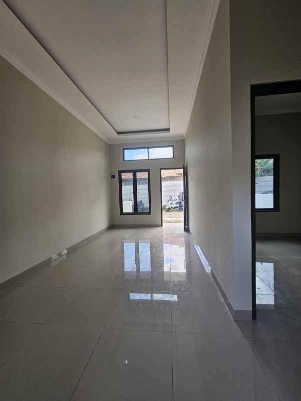 dijual rumah jalan mawar kalibaru