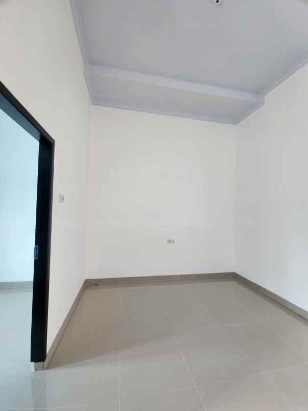 dijual rumah jalan melati pekanbaru