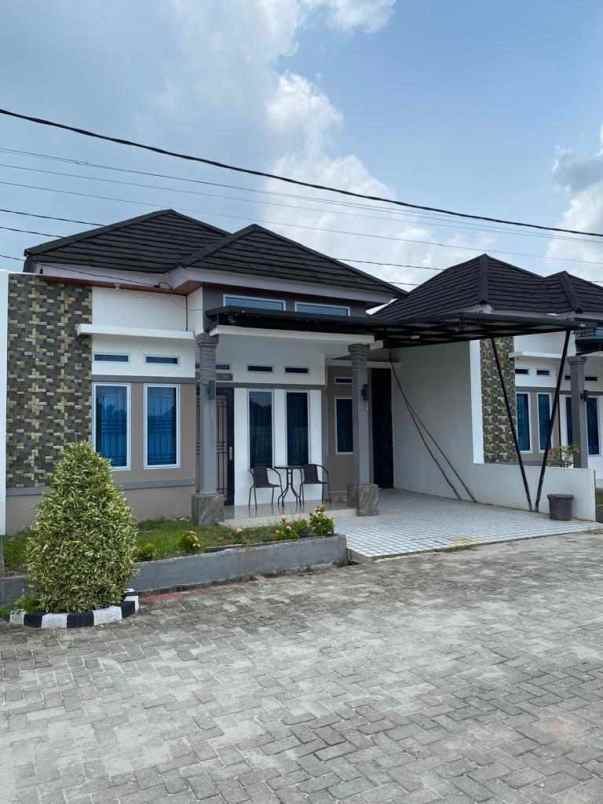 dijual rumah jalan melati pekanbaru