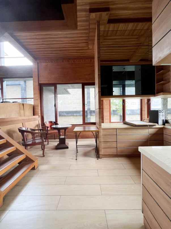 dijual rumah jalan pejaten