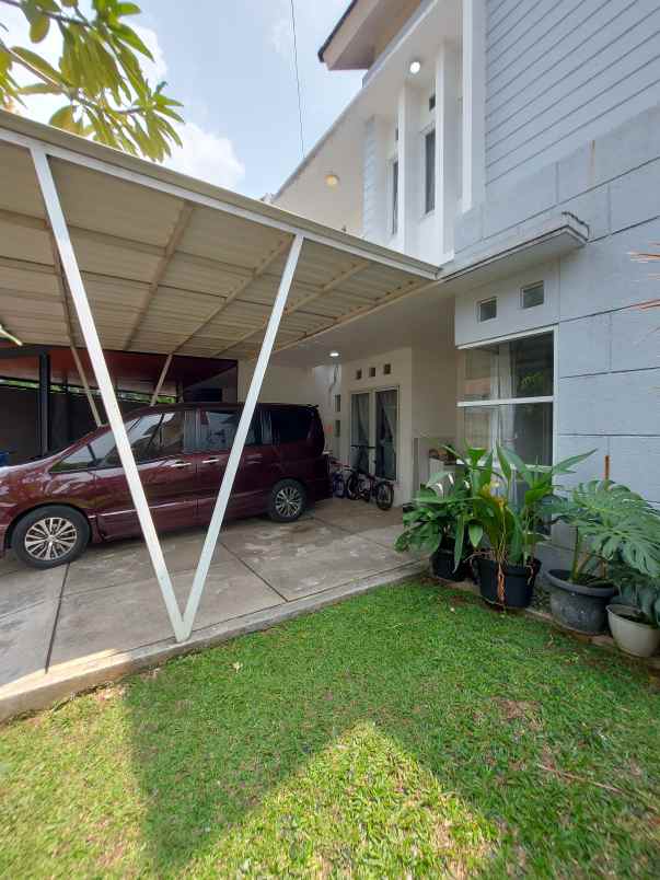 dijual rumah jalan raya bintaro sektor