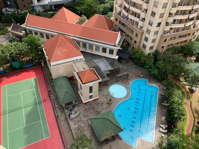 dijual rumah jalan raya gading kirana