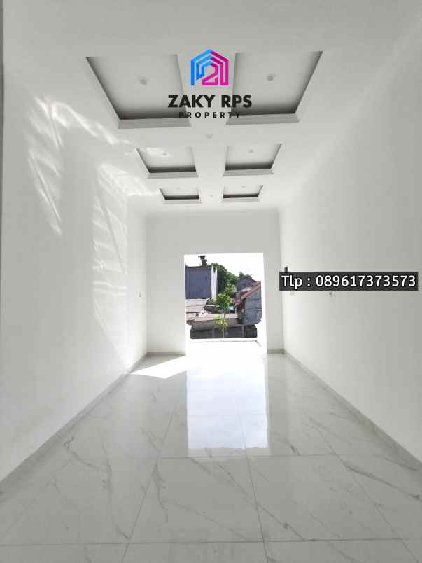 dijual rumah jalan raya jagakarsa