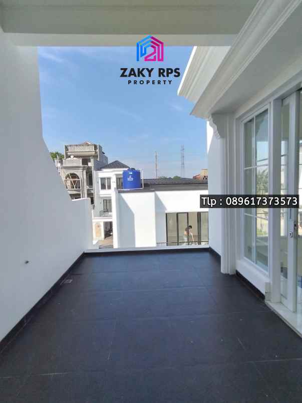 dijual rumah jalan raya jagakarsa